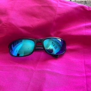 Costa Del Mar Polarized Men’s sunglasses Deep Blue lens